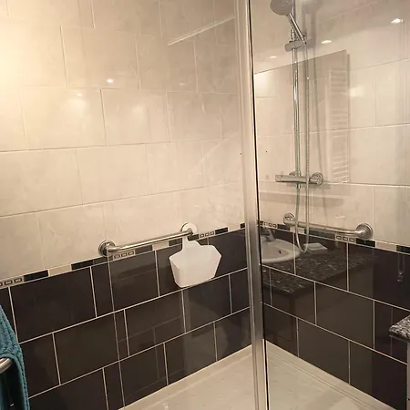 D La Roussiere Bed & Breakfast 3*