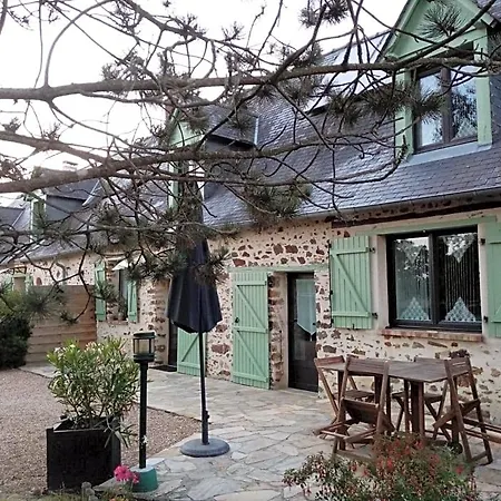 Bed & Breakfast D La Roussiere 3*