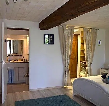 D La Roussiere 3* Saint-Ouen-Des-Toits